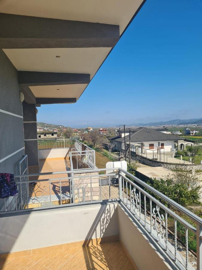 Guest House Ilir Berat Eksteriør bilde